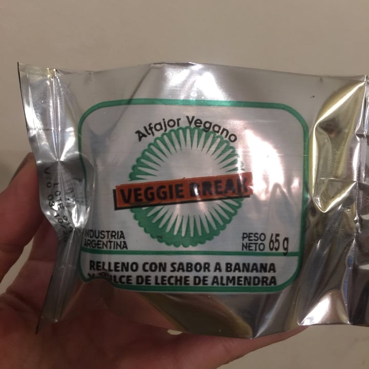 photo of Veggie Break Alfajor Vegano Relleno con sabor a Banana Y Dulce de Almendra shared by @mary24 on  04 Sep 2020 - review