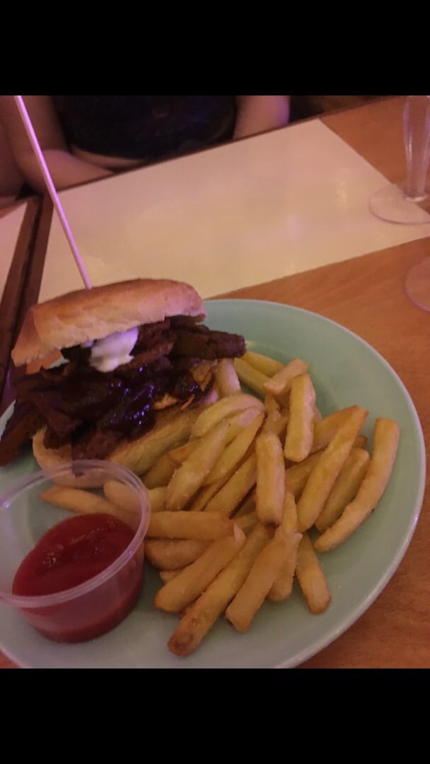 photo of Genesis Plant Based Alchemy Rib Burger shared by @hannahroberts737 on  22 Mar 2020 - review