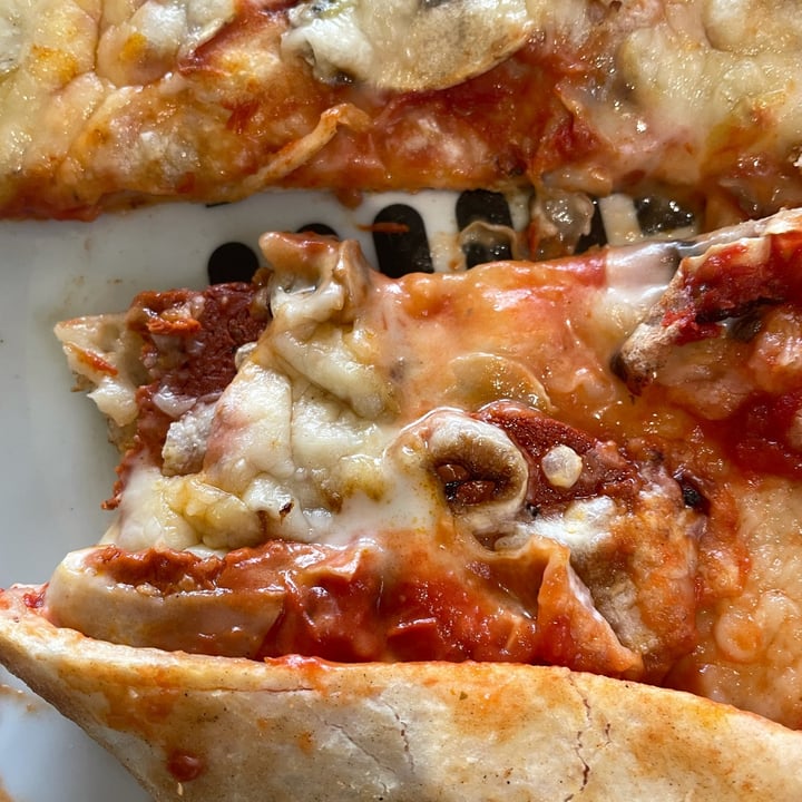 photo of Sora Lella Vegan Roman Restaurant Quattro Stagioni Pizza shared by @veganads on  29 Jul 2022 - review