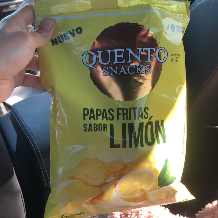 photo of Quento Snacks Papas fritas sabor LIMÓN shared by @laritaveganita on  22 Jul 2022 - review