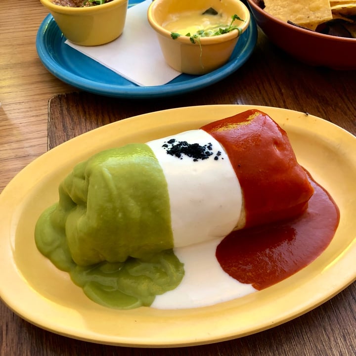 photo of Jajaja Plantas Méxicana Chorizo Burrito shared by @ilovegoats on  13 Sep 2022 - review