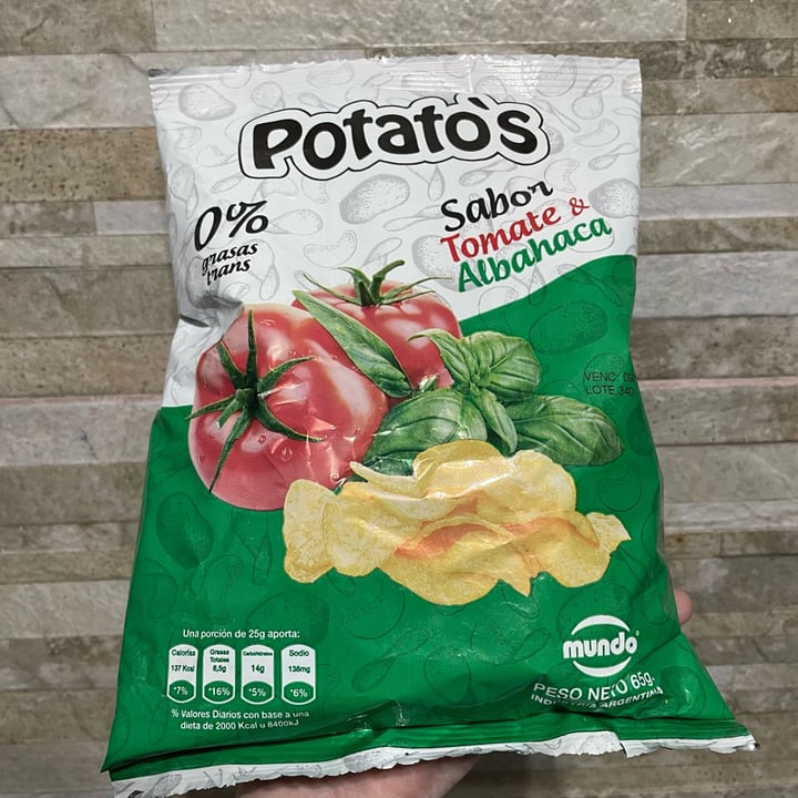 photo of Potato's Papas Fritas Tomate Y Albahaca shared by @eriiorellana on  30 Sep 2022 - review