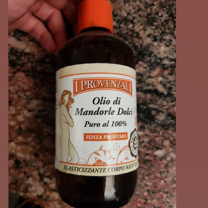 review photo of I Provenzali Olio di mandorle dolci 100% senza profumo shared by @happyanimals on 30 Jun 2022 - review