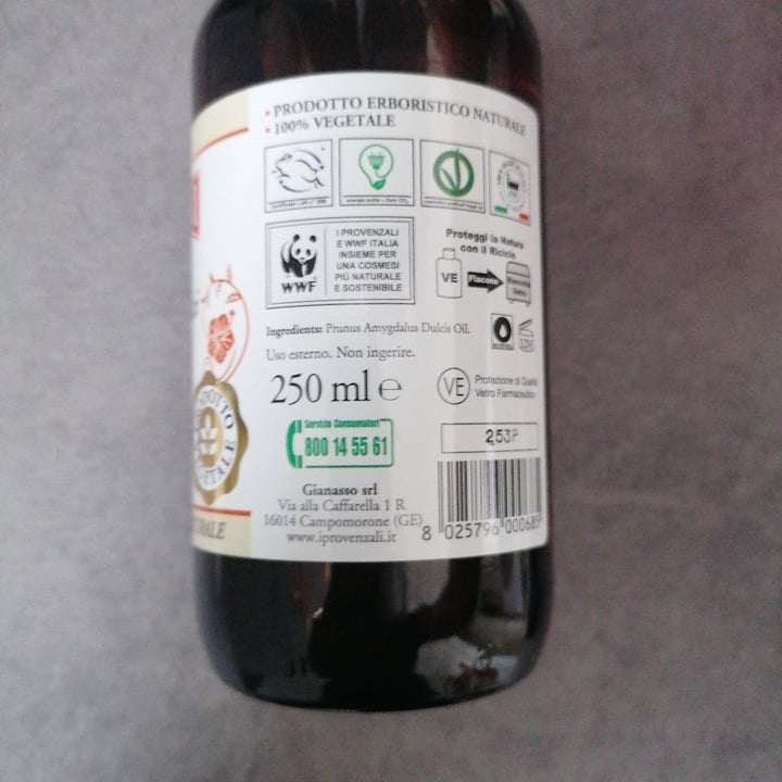 review photo of I Provenzali Olio di Mandorle Dolci shared by @sofiareggio on 13 Apr 2022 - review