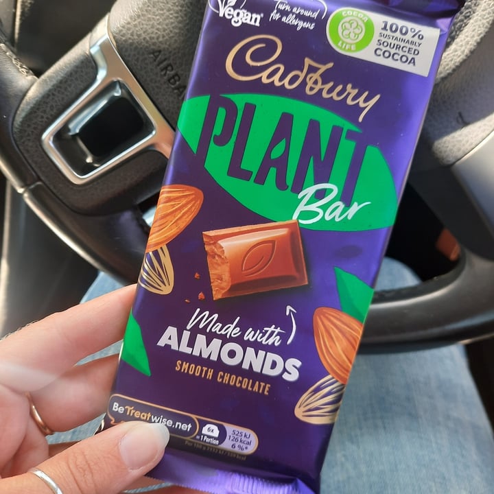 photo of Cadbury Almond shared by @diaryofashleigh on  19 Nov 2022 - review