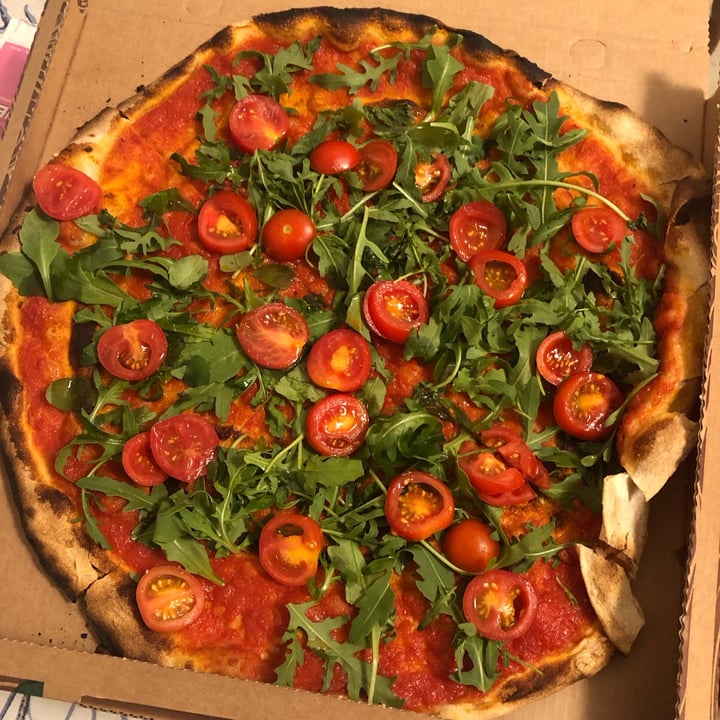 photo of Pizzeria Pachino Pizza rossa rucola e pomodorini shared by @millathecaterpillar on  25 Sep 2022 - review