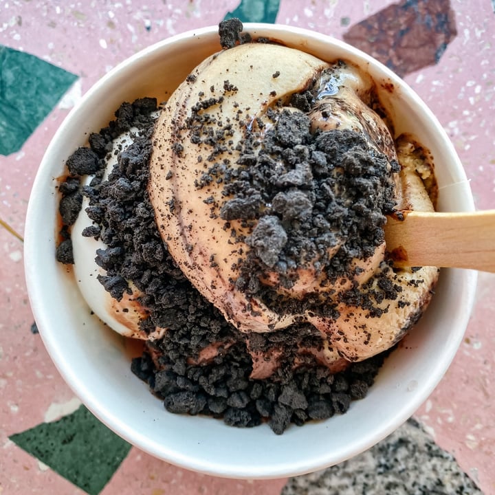 photo of Mad Pops Bali Cookie Dough Chocolate Chips shared by @ezgis-essentials on  23 Aug 2020 - review