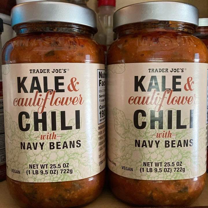 photo of Trader Joe's Kale and cauliflower chili with navy beans shared by @plantbase6 on  06 Oct 2021 - review