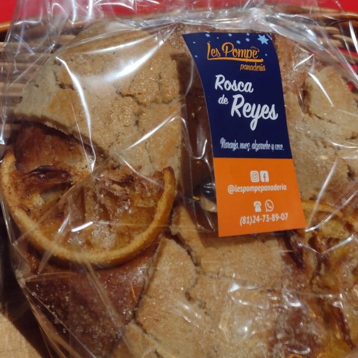 review photo of Les Pompe Rosca de reyes shared by @andyzavala on 03 Feb 2022 - review