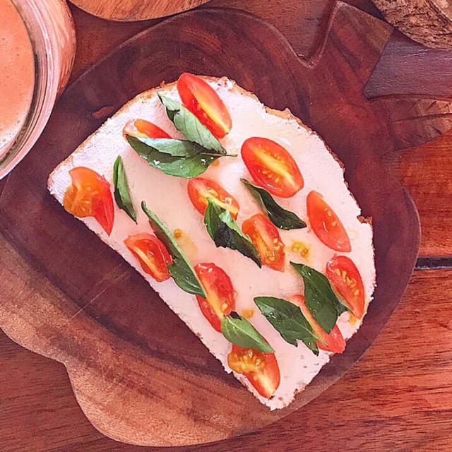 Foto del piatto “Caprese Toast”