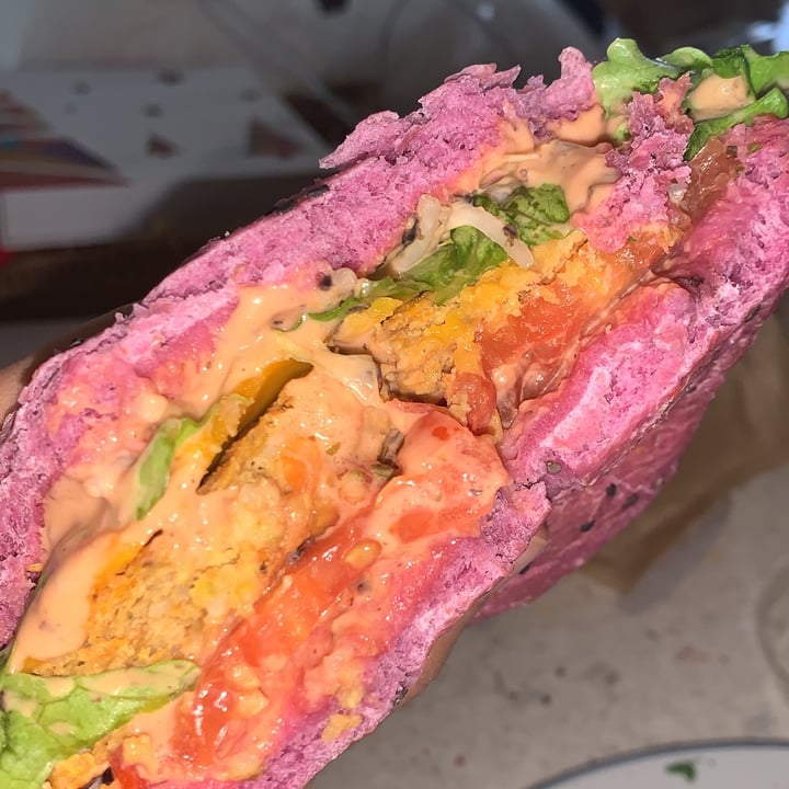 review photo of Flower Burger Cherry Bomb shared by @gallinella01 on 22 Apr 2022 - review