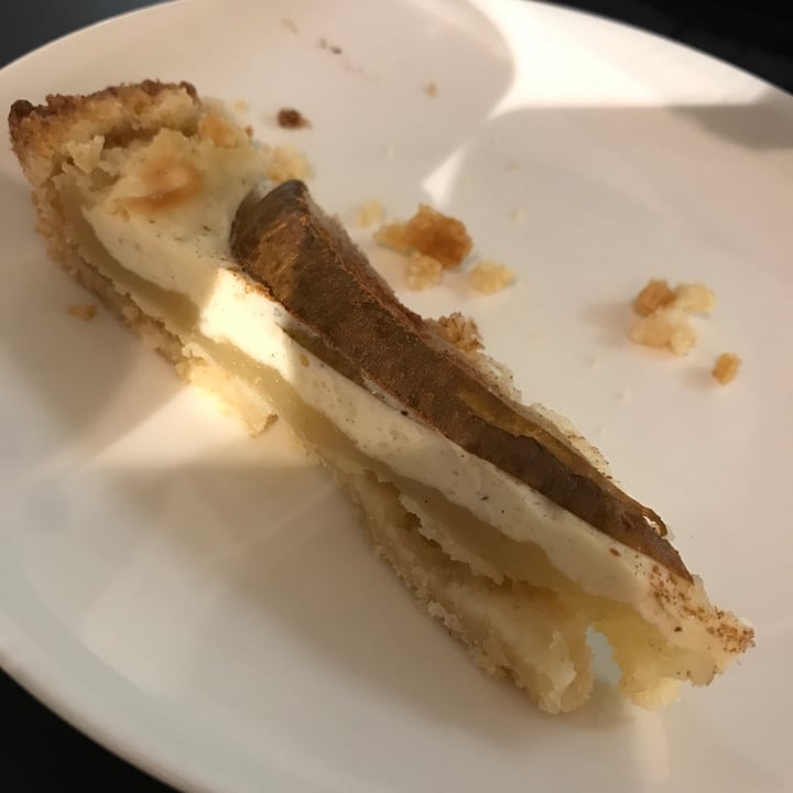 photo of Sammakon Kirjakauppa Pear Cake shared by @annbience on  13 Jan 2022 - review