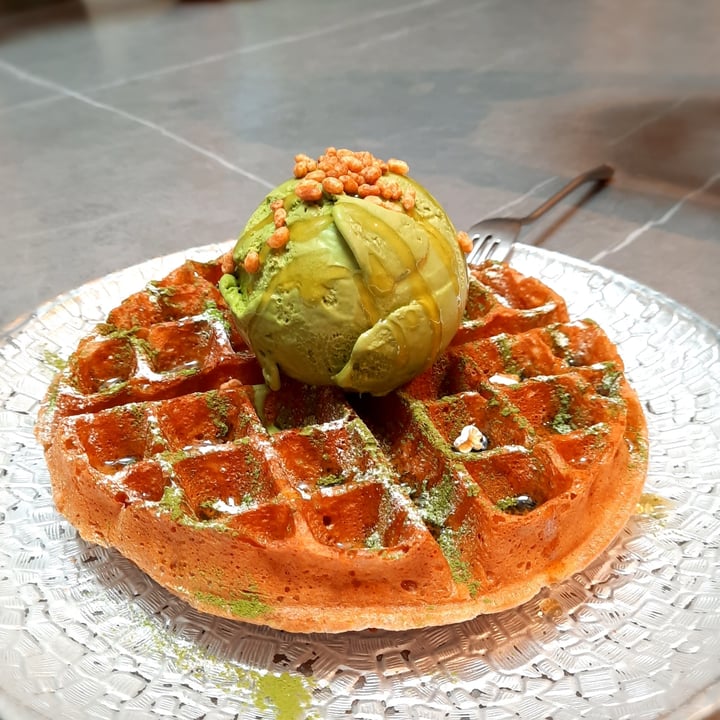 photo of Hvala Craig Road Dairy-free Mochi Waffle shared by @linfoodhunts on  21 May 2022 - review