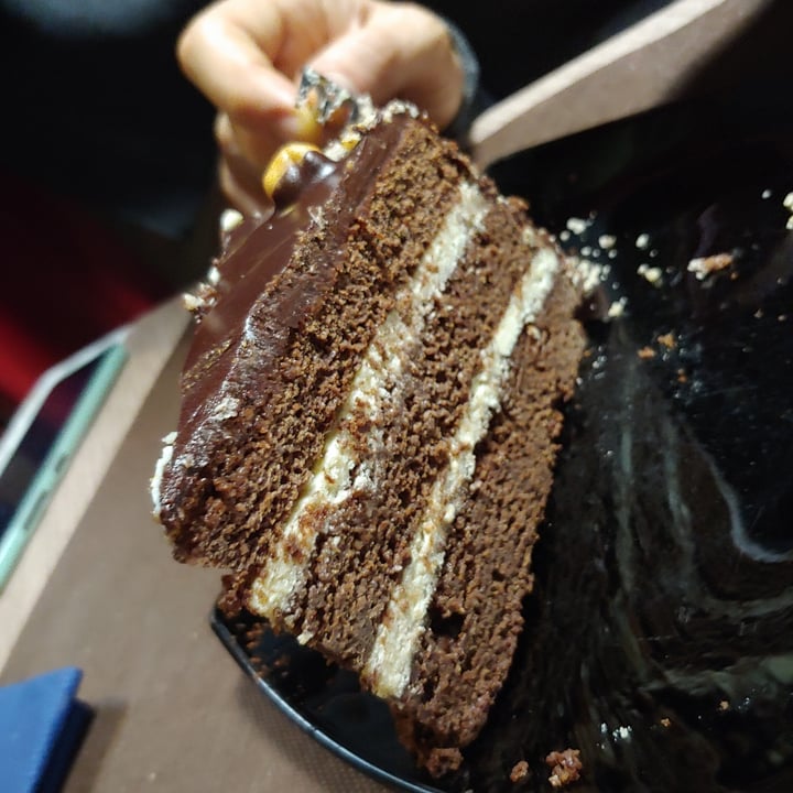 photo of La Tecia Vegana Torta di nocciole e cioccolato shared by @giulia86lotr on  30 Mar 2022 - review