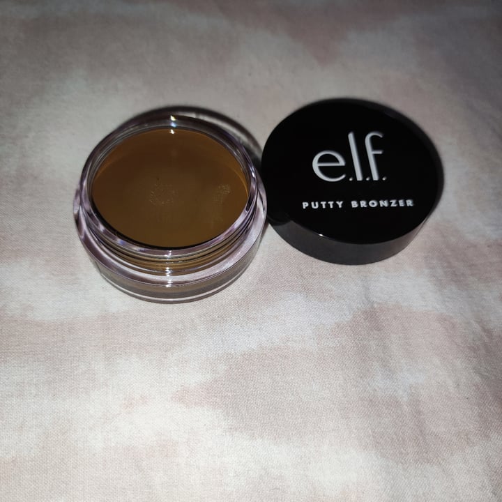 review photo of e.l.f. Cosmetics Putty Bronzer Feelin’ Shady shared by @nella02 on 28 Jun 2022 - review