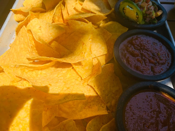 photo of Social Cantina Chips and Salsa Flight shared by @jeremytheape on  02 Jul 2022 - review