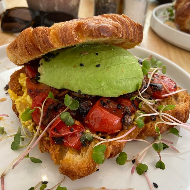 photo of Wildsprout Vegan Croissant with Scrambled Tofu shared by @appletreenat on  25 Sep 2021 - review