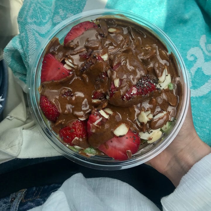 photo of Playa Bowls Pacific Bowl (modified) shared by @lilyycaroline on  29 May 2022 - review