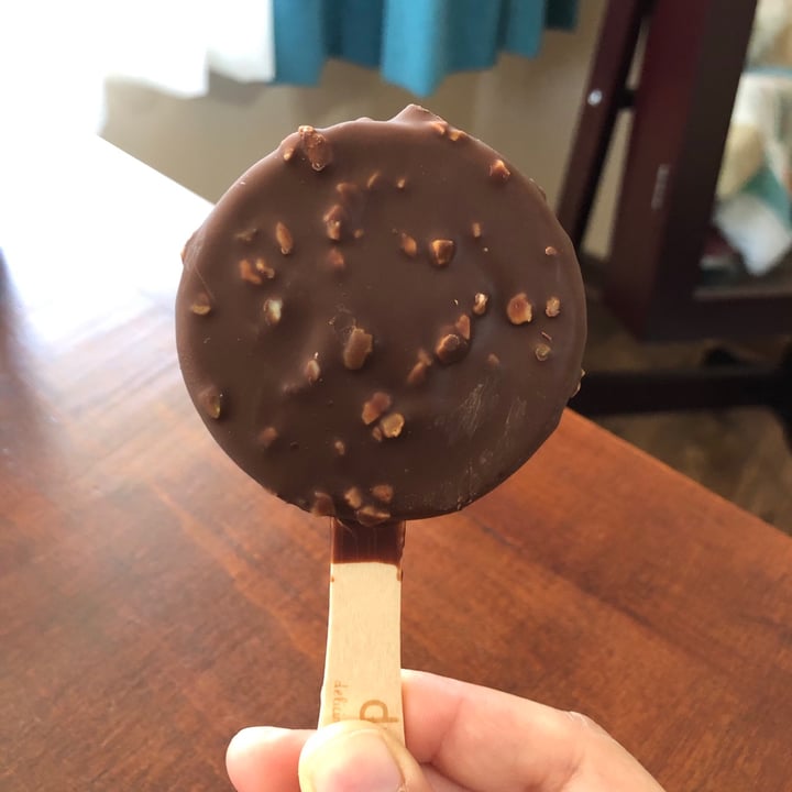 review photo of Daiya Chocolate Fudge Crunch Coconut non-dairy Frozen Dessert shared by @alexandraallel on 30 May 2020 - review