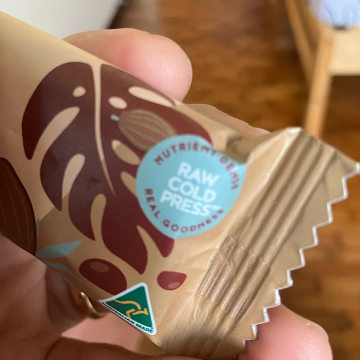 photo of Kuranda Wholefoods Cocoa bar shared by @veganhubby on  25 Jul 2022 - review