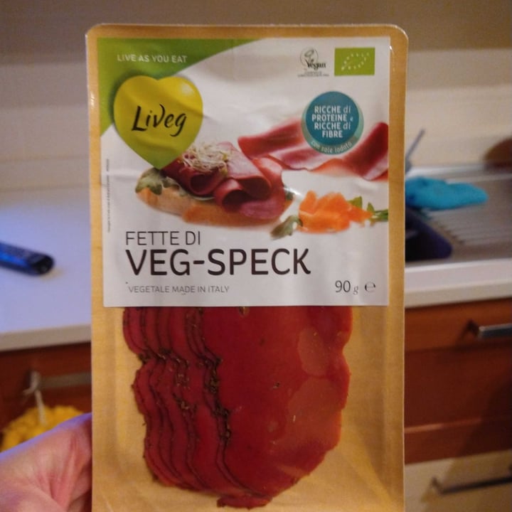 photo of Liveg Fette di veg-speck shared by @benedetta88 on  12 Mar 2022 - review