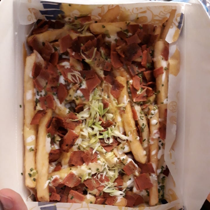 photo of THUNDER VEGAN FOOD Vacon Fries Cheese shared by @bernardorebelo on  16 Oct 2021 - review