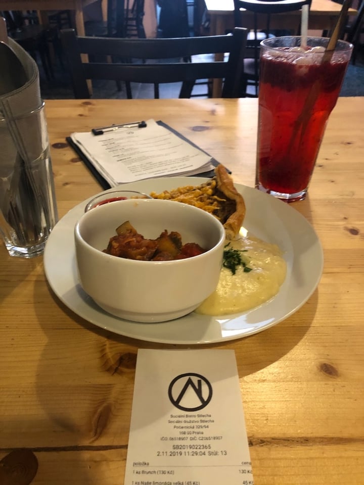 photo of Sociální bistro Střecha Saturday brunch shared by @christopher-wells on  05 Nov 2019 - review