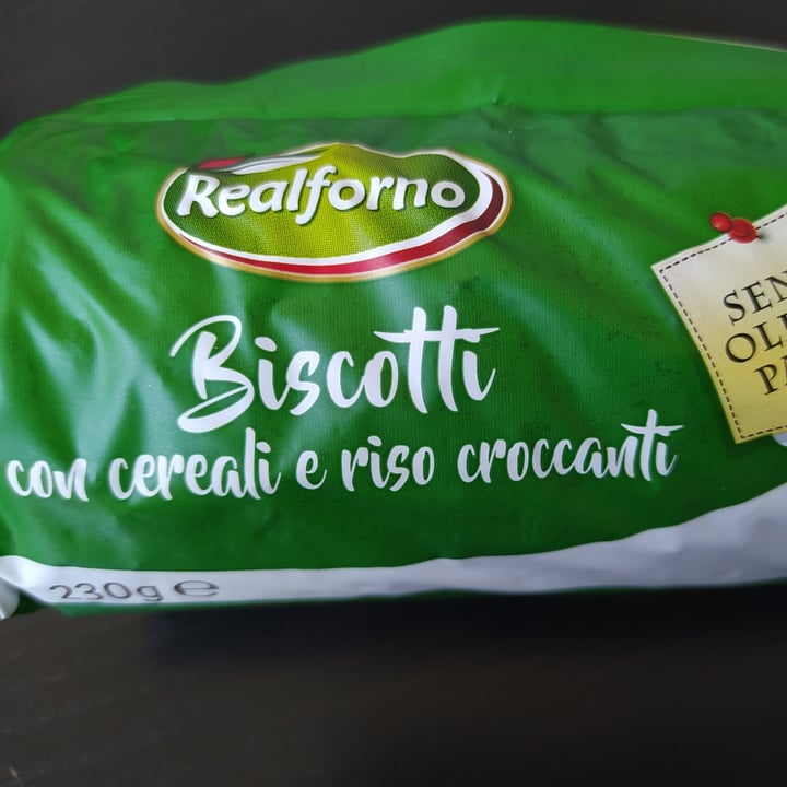 photo of Realforno Biscotti con cereali e riso croccanti shared by @alexxxxxx on  10 Aug 2022 - review