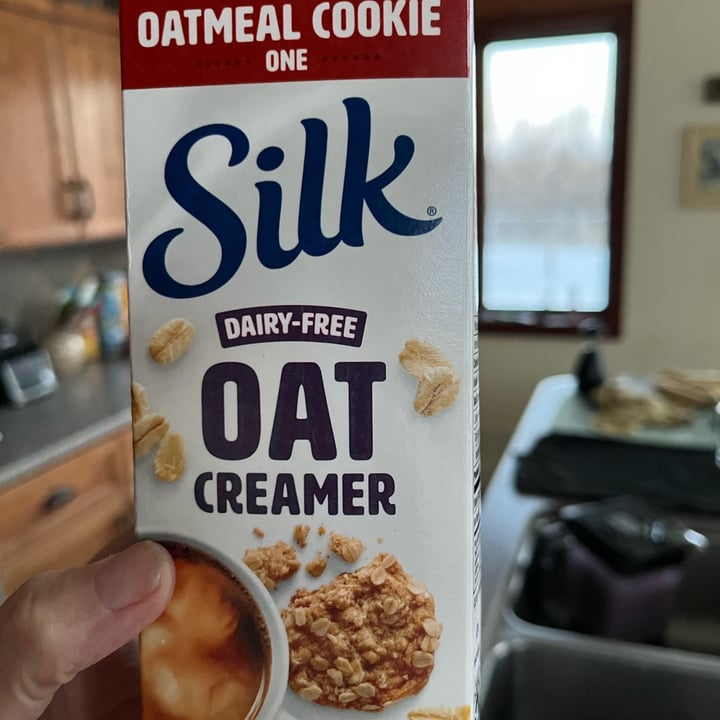 photo of Silk Oat creamer The oatmeal Cookie shared by @tatanka05 on  10 Dec 2022 - review