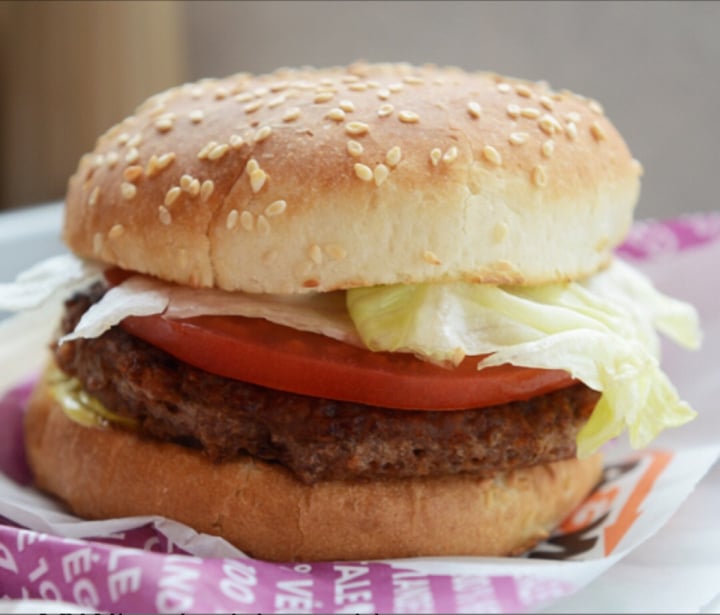 photo of A&W Canada Beyond Meat Burger shared by @brooklyn8895 on  04 Aug 2019 - review