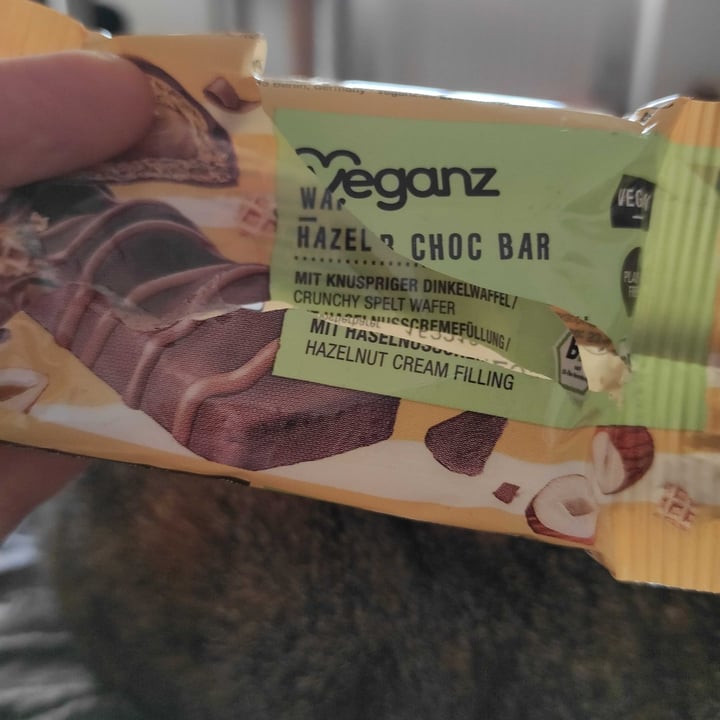 photo of Veganz Wafer Choc Bar Hazel shared by @alepixie on  27 Nov 2022 - review