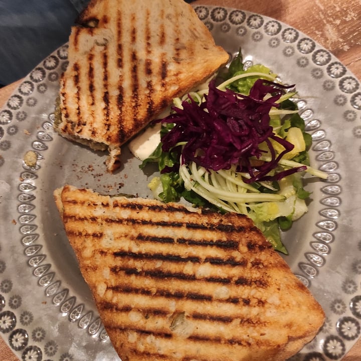 photo of Café Mirell Grilled Levain shared by @frankiefor on  06 Jun 2022 - review