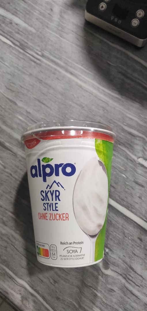 photo of Alpro Skyr Style Ohne Zucker shared by @nuls on  02 Mar 2020 - review