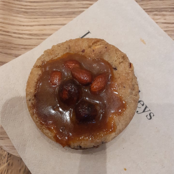 photo of Land&Monkeys Monkey cookie shared by @arip30 on  21 Jul 2022 - review