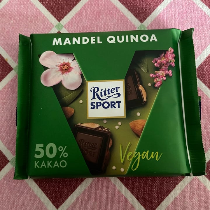photo of Ritter Sport Mandel Quinoa 50% Cacao shared by @samantharonconi on  15 Jun 2022 - review
