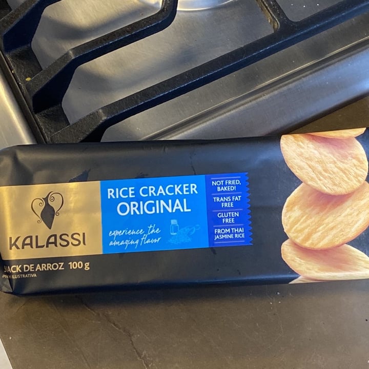 review photo of Kalassi Rice Cracker Sweet Chili shared by @leticiabrisola on 29 Apr 2022 - review