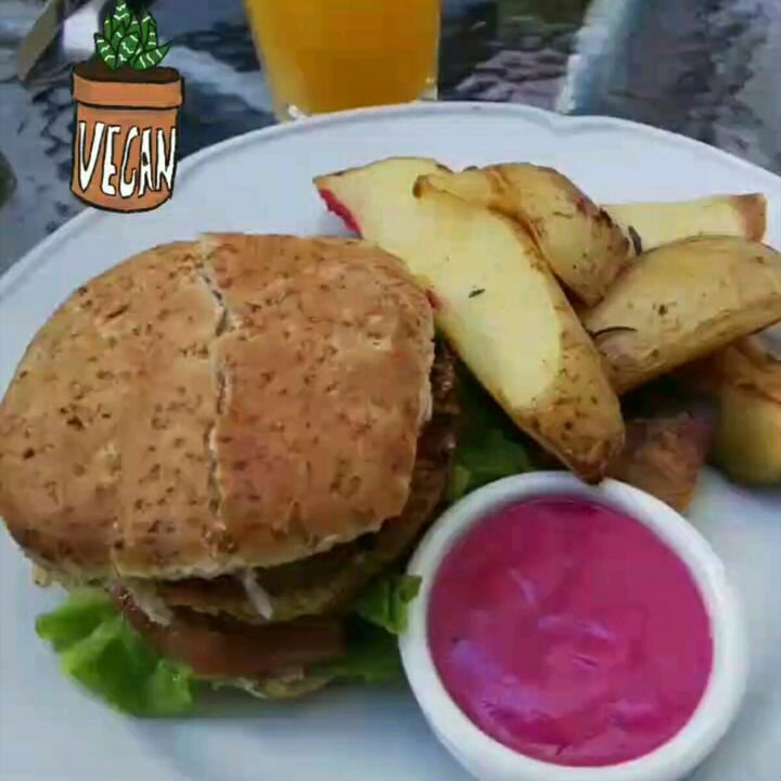 photo of Mandala Hamburguesa Arroz Yamani shared by @delirium on  28 Jul 2020 - review