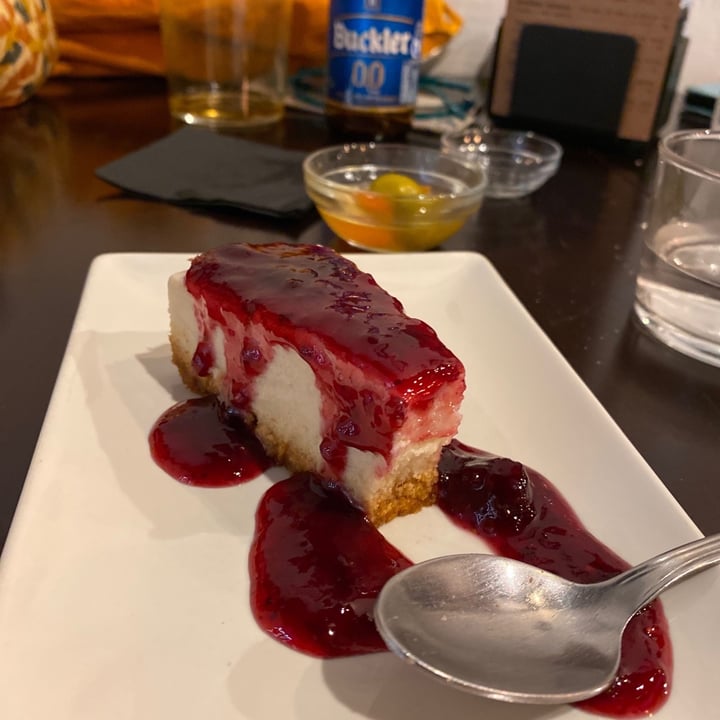 photo of Escafandra - Taberna Vegana Tarta de queso shared by @dunyms on  22 Feb 2020 - review