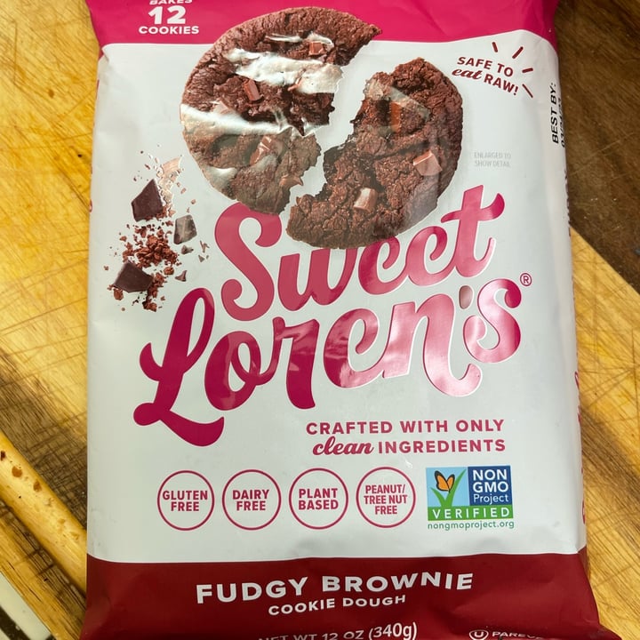 photo of Sweet Loren's Fudgy Brownie Cookie Dough shared by @triciaa on  02 Nov 2022 - review