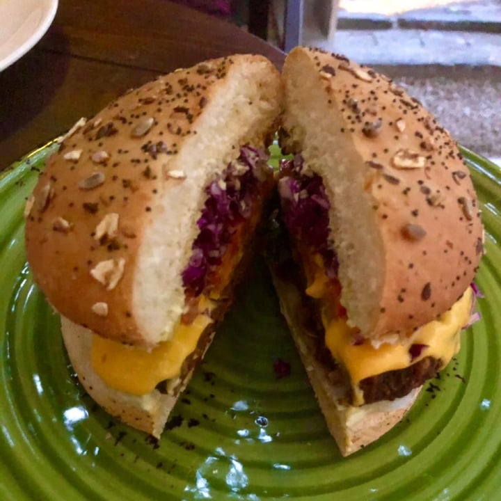 review photo of Orenda Orenda’s Burger (served with fries) shared by @johnnyy on 08 Oct 2022 - review