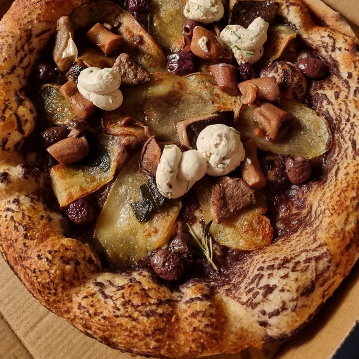 photo of Il Rovescio Pizza Alba shared by @giugru on  13 Oct 2022 - review