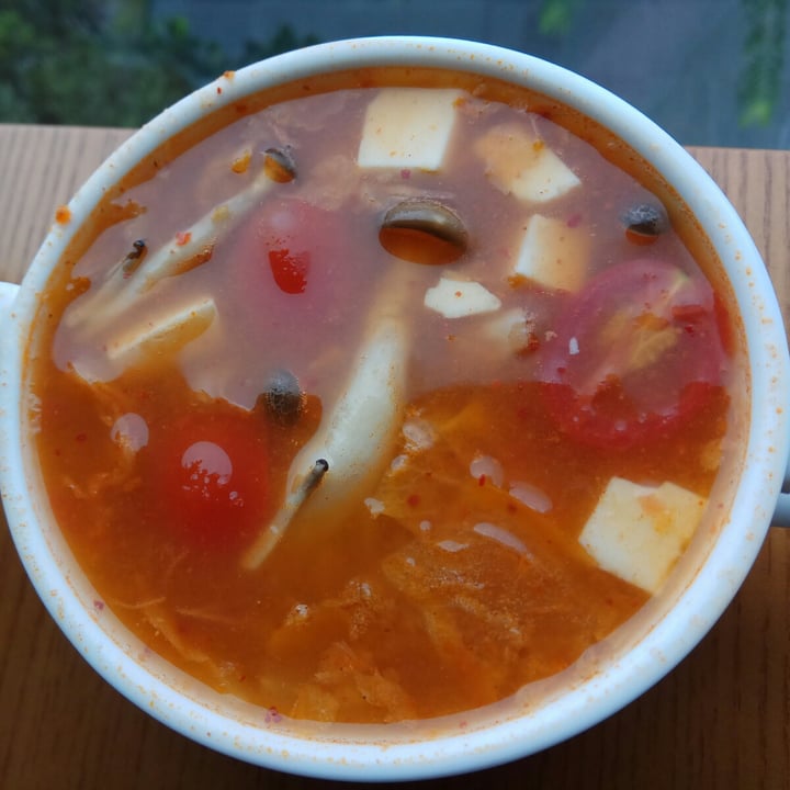 photo of nomVnom Bistro Spicy kimchi soup shared by @plantbasedlifestyle on  15 Oct 2020 - review