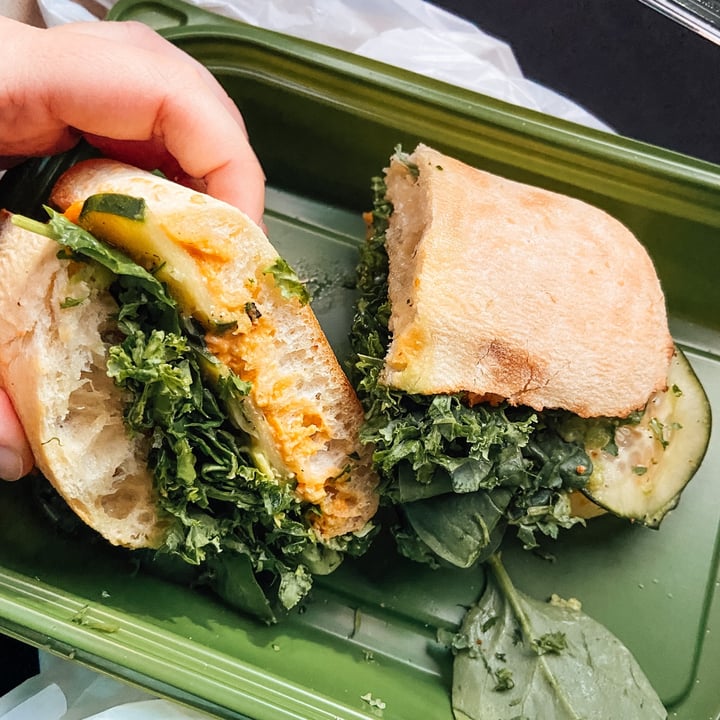 photo of Garden of Eat'n Hummus Veggie Sandwich shared by @cheerfulchickpea on  27 Oct 2021 - review