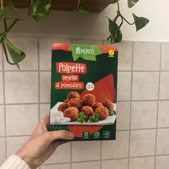 photo of Vemondo Polpette Vegetali al Pomodoro shared by @giuliettaveg on  11 Jan 2022 - review