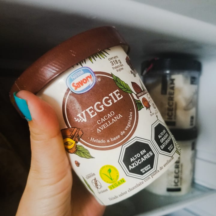 photo of Nestlé Veggie Cacao Avellana shared by @beckyisvegan on  15 Nov 2020 - review