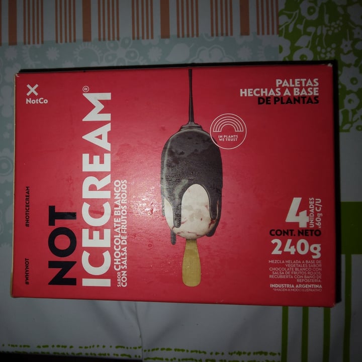 photo of NotCo Not Icecream Paletas sabor Chocolate Blanco con Salsa de Frutos Rojos shared by @rociomontenegr0 on  02 Feb 2022 - review