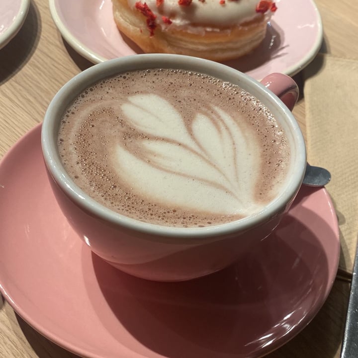 photo of Brammibal's Donuts Hot Chocolate shared by @ignaciottd on  30 Nov 2021 - review