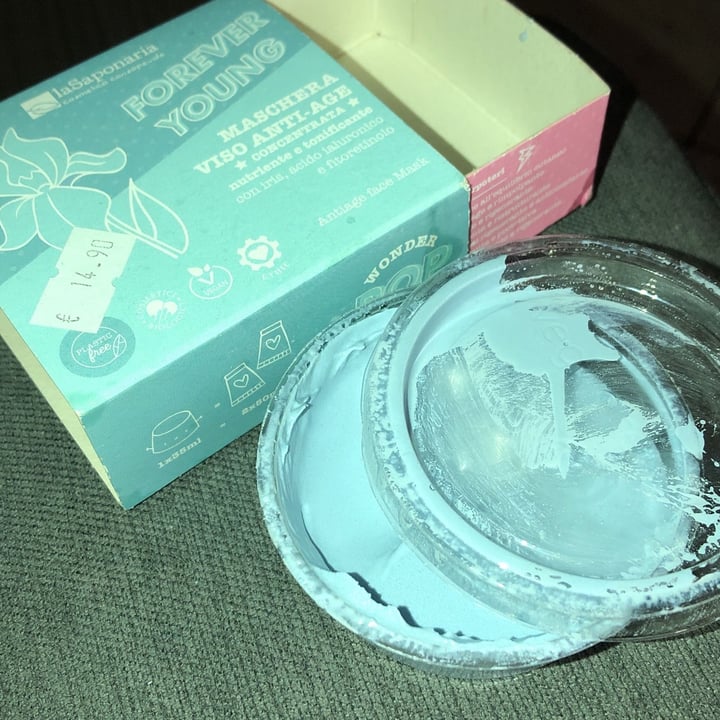 photo of La Saponaria Forever young - Maschera viso antiage shared by @lara26 on  03 Jun 2022 - review