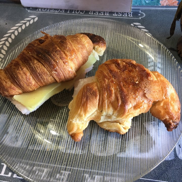 review photo of Pacha Gourmet Queso Dambo shared by @marianogh92 on 12 May 2021 - review