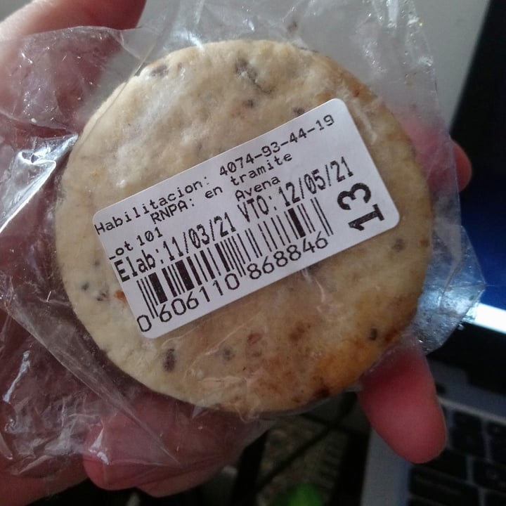 photo of Juanote Alfajor de fruta shared by @mcolella on  09 Apr 2021 - review